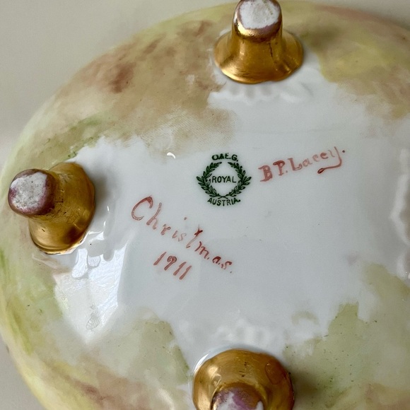 Vintage Footed Bowl OAEG Royal Austria - Picture 10 of 14